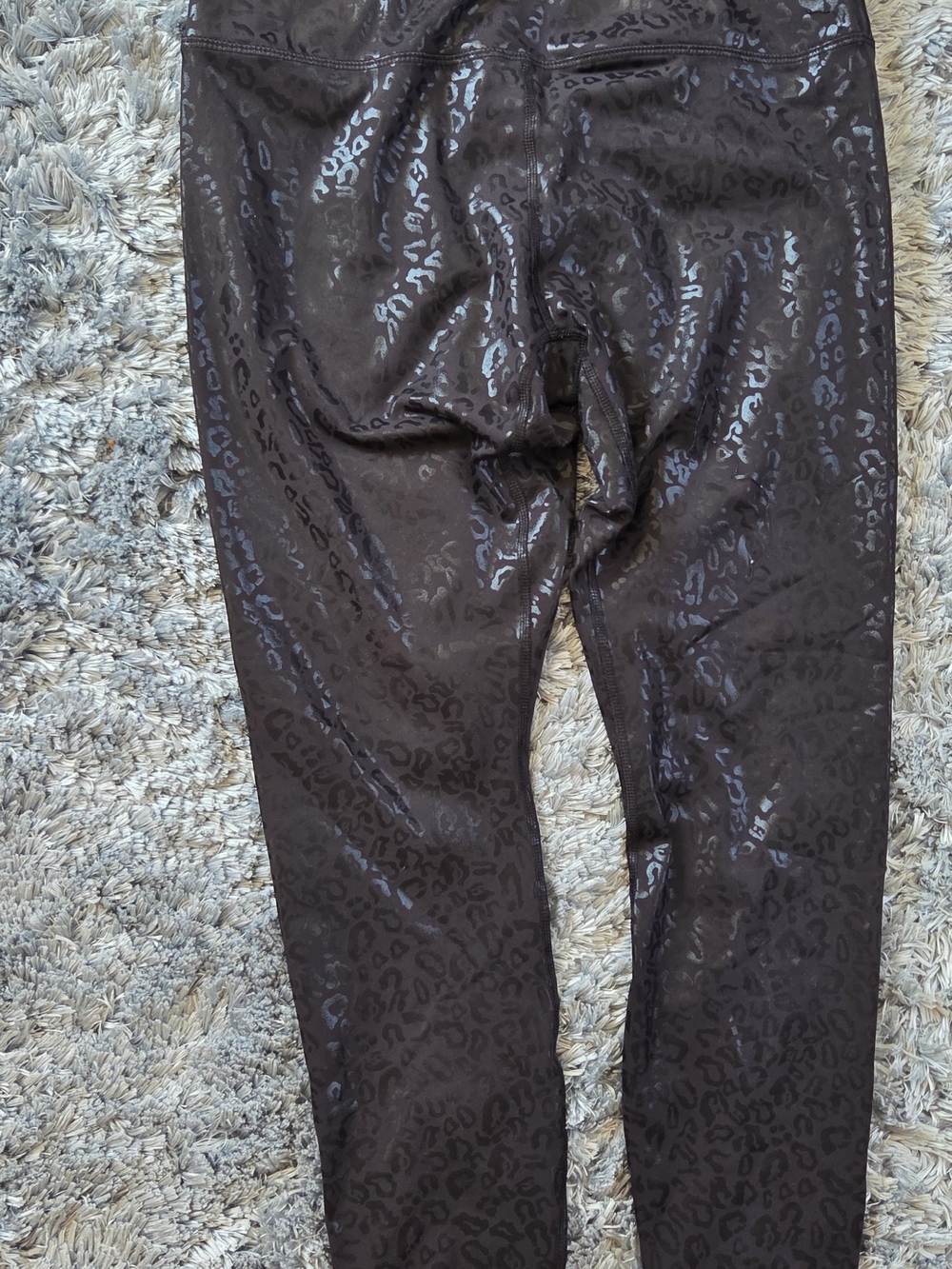 Shiny Leopard Print Leggings - Black